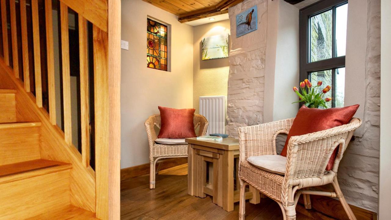 The White Cottage B&B Saint Teath Esterno foto