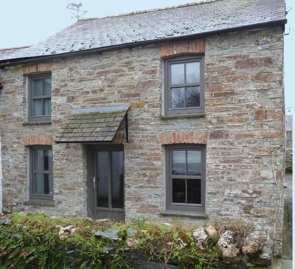 The White Cottage B&B Saint Teath Esterno foto